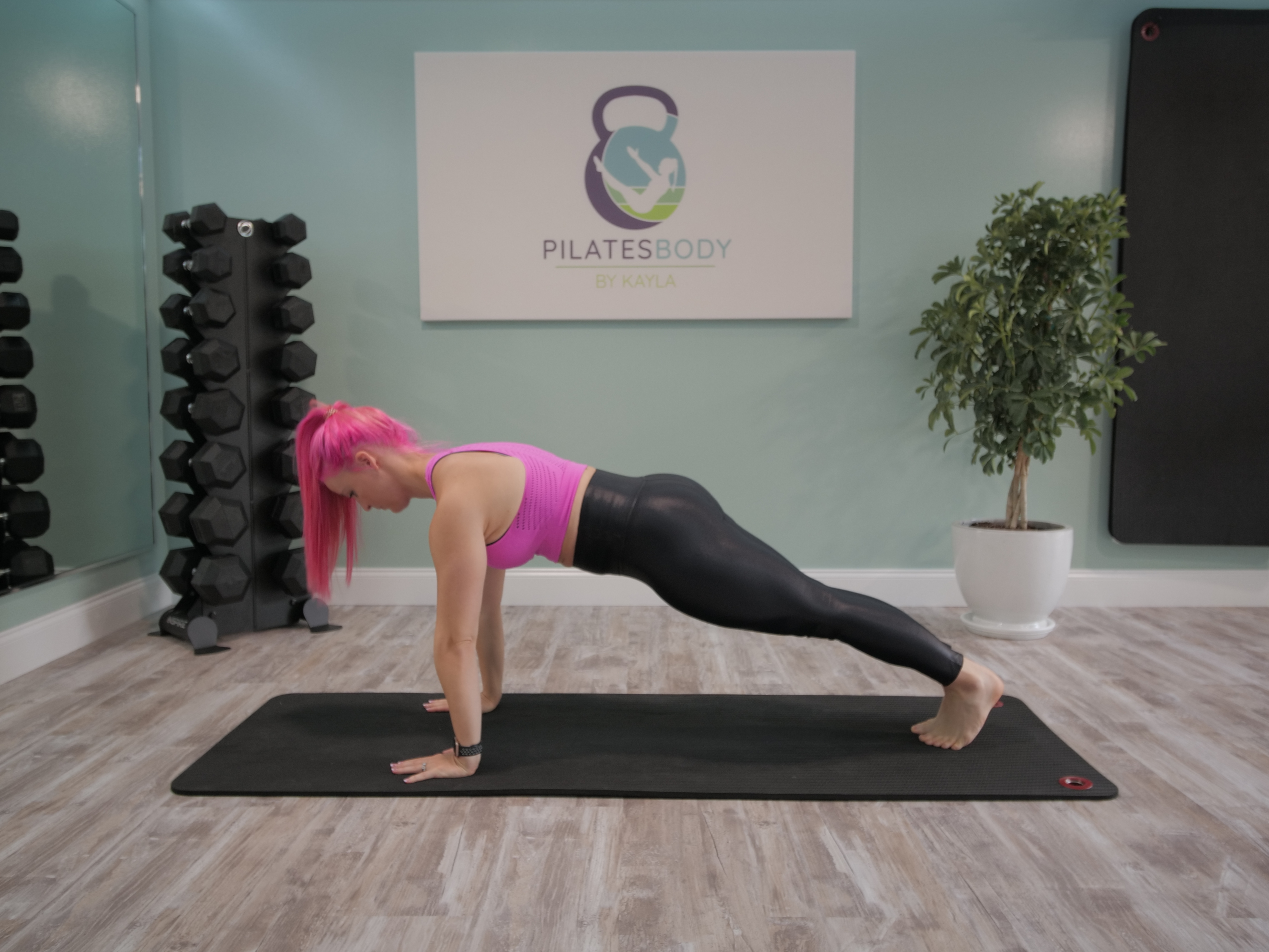 3-ways-to-improve-your-health-by-strengthening-your-core-PILATESBODY-BY-KAYLA-pilates-studio-long-lake-minnesota-usa-4
