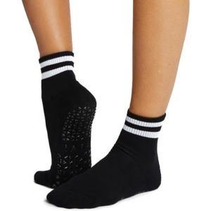 TAVI grip socks for Pilates.